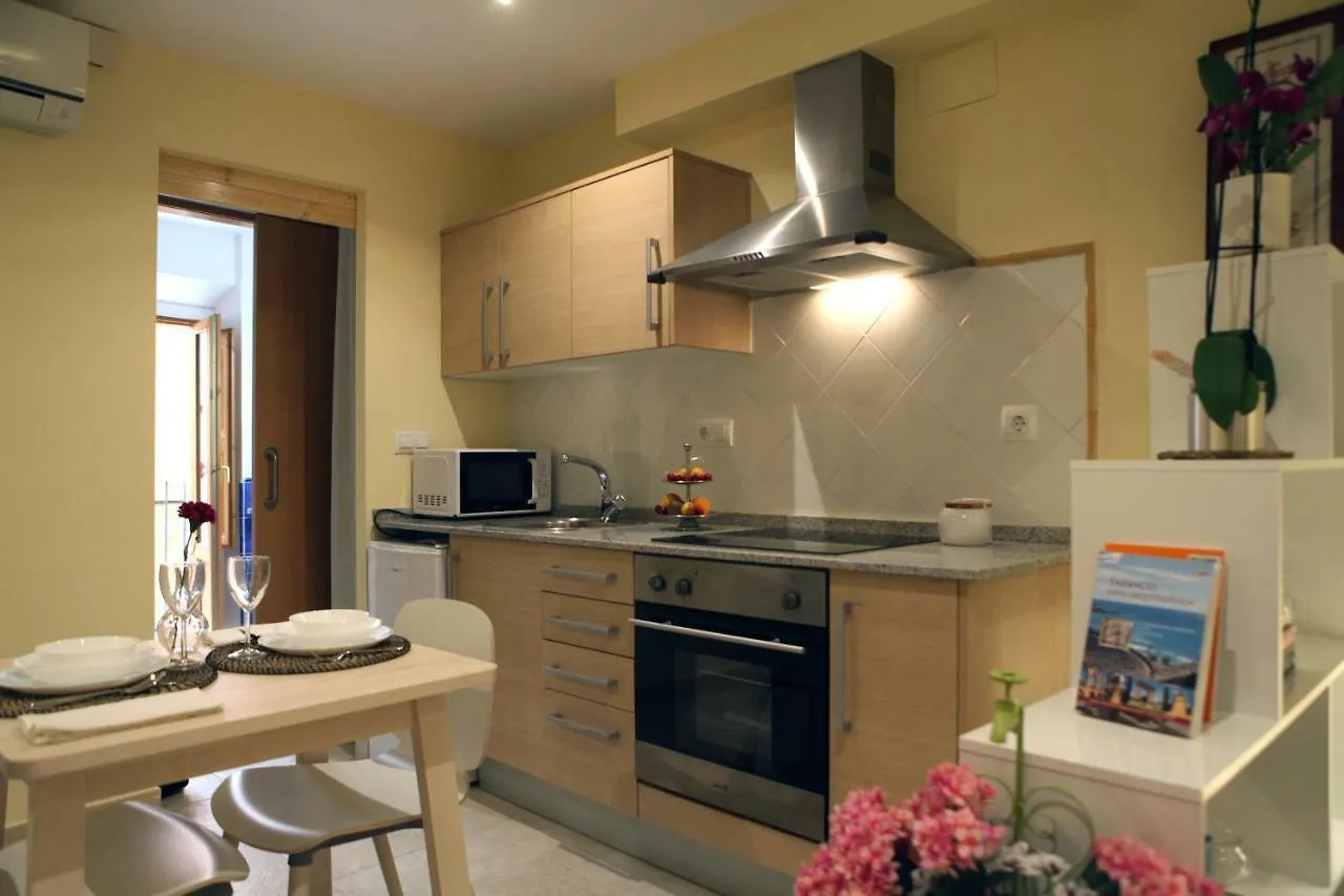 טראגונה El Faro Apartaments דירה